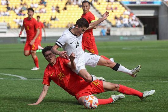 本赛季至今，劳塔罗代表国米出场19次，贡献15球2助。